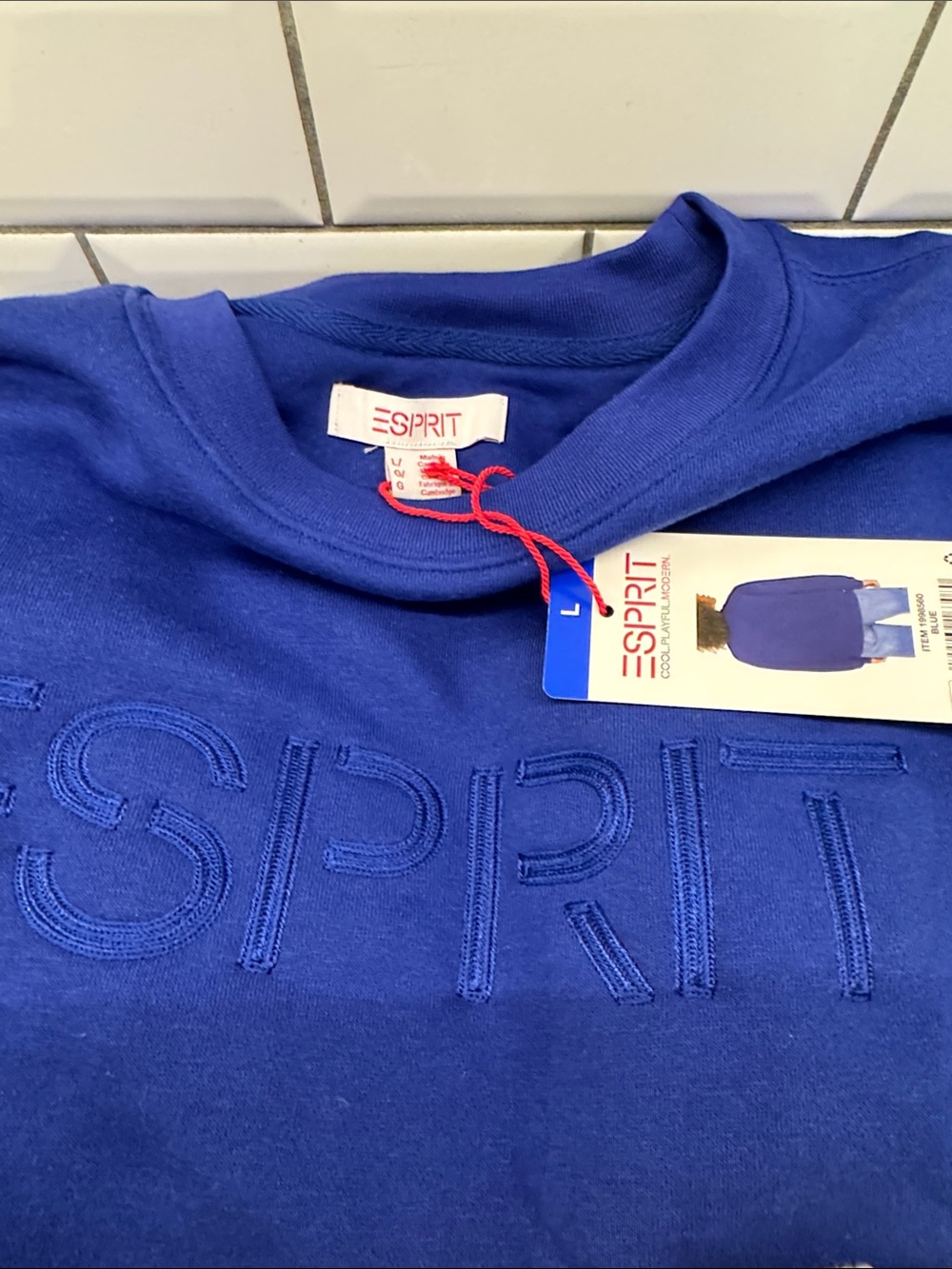 Lot of Esprit Sweatshirts Cream, Blue And green size large - Picture 2 of 7